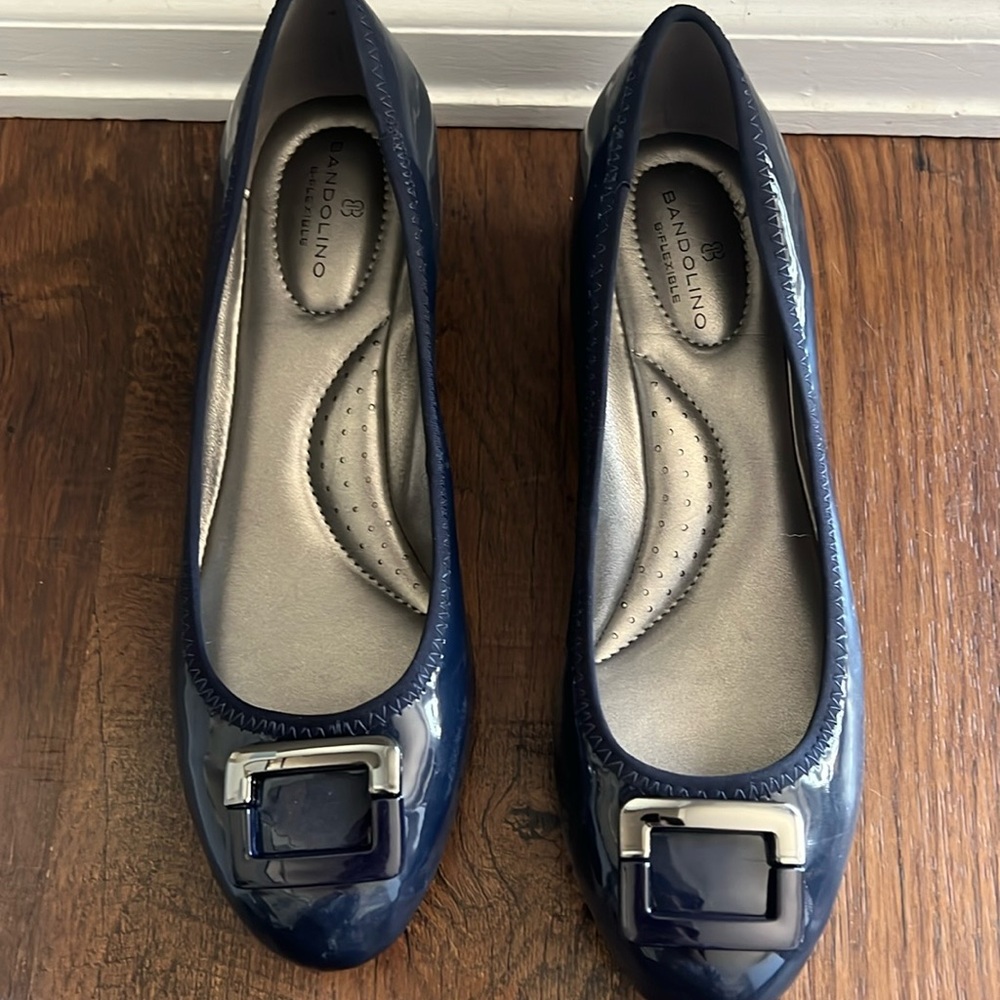 Blue wedge